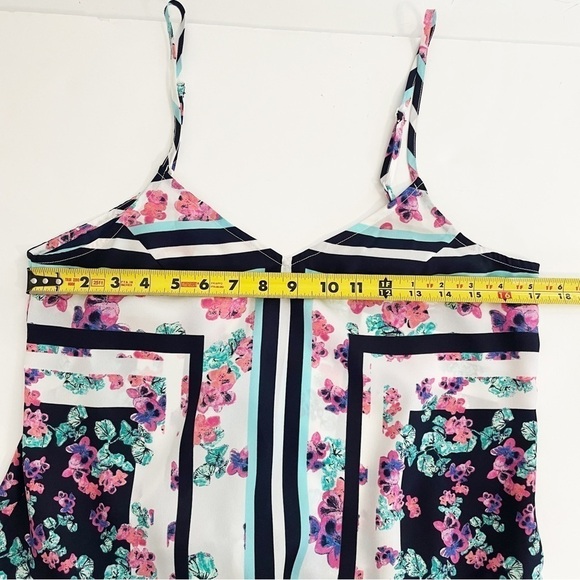 Lovers and Friends Floral Fade Into You Tank Top Peplum Shirt Size Medium - Picture 9 of 9